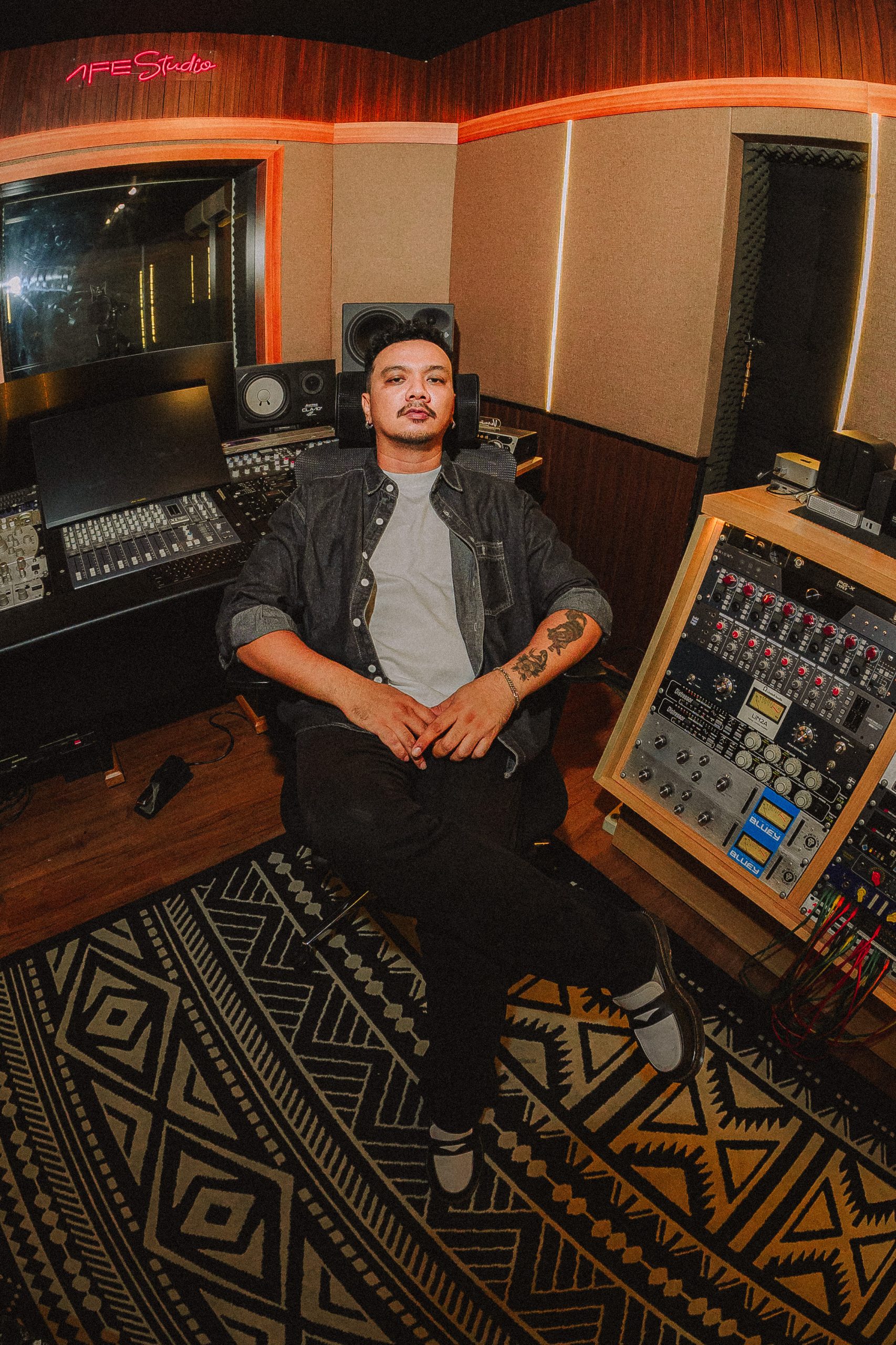 Kevin Pangestv in recording studio